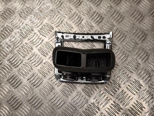 Luftventil VOLVO V60 II Cross Country (227) D4 AWD | BP38273777I21 - Image 2