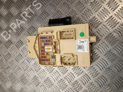 Used Fuse box Fuse box 37547291 37547291