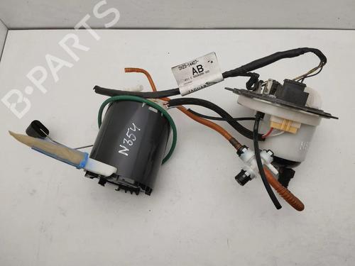 Used Fuel pump JAGUAR XF I (X250) 3.0 (340 hp) 28947862