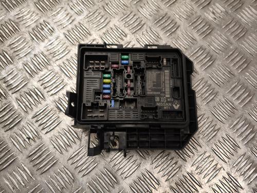 Used Fuse box Fuse box 38450155 38450155