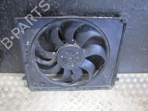 radiator-fan-maserati-levante-suv-m161-2016-37542688 main image
