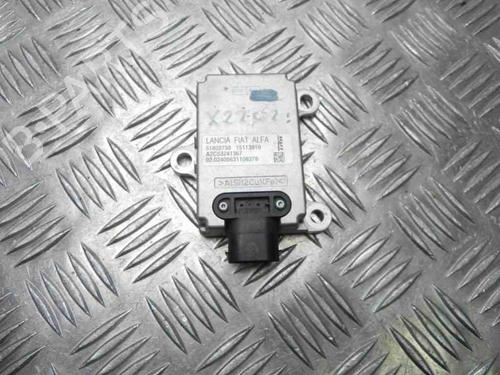 Used Electronic sensor ALFA ROMEO SPIDER (939_) 2.4 JTDM (939DXM1B, 939EXM1B) (210 hp) 28924236
