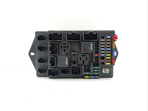 Used Fuse box Fuse box 39252372 39252372
