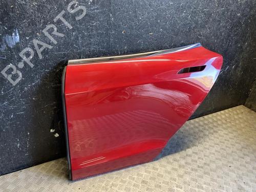 Dør venstre bagtil Dør venstre bagtil TESLA MODEL S (5YJS) 85 (367 hp) 30301875 30301875