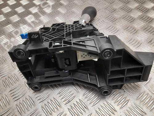 Gear lever TOYOTA RAV 4 IV (_A4_) 2.5 Hybrid 4WD (AVA44_) | BP28936866M90 