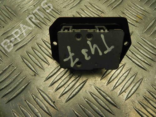 Used Heater resistor TOYOTA YARIS (_P13_) 1.5 (NSP131_) (112 hp) 28942140