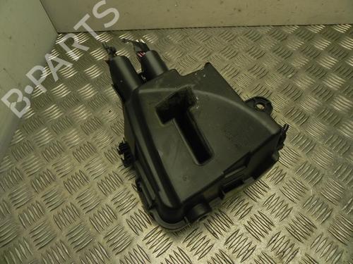 Fuse box RENAULT CAPTUR I (J5_, H5_) 0.9 TCe 90 | BP37544010E1 - Image 3