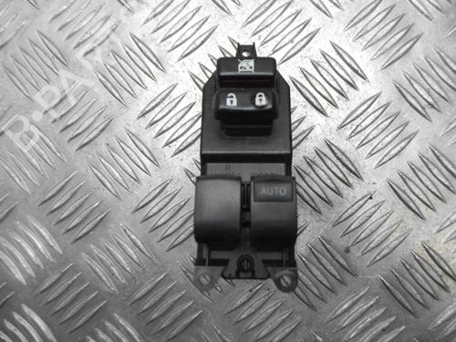 Used Left front window switch TOYOTA YARIS (_P13_) 1.3 (NSP130_, NSP130) (95 hp) 28939173