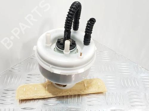 Used Fuel pump BMW 5 (F10) 535 i xDrive (306 hp) 28938738