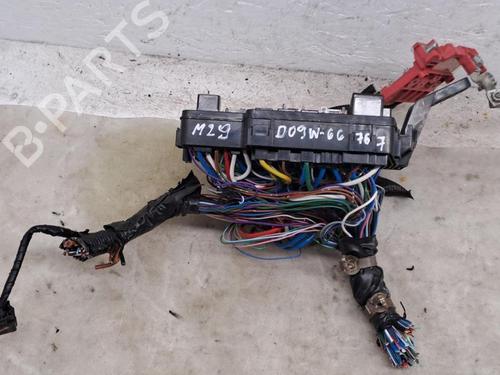 Sikringsdose RENAULT CAPTUR I (J5_, H5_) 0.9 TCe 90 (90 hp) 28923748