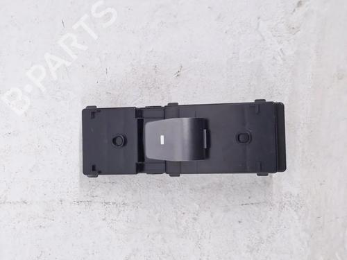 Used Left front window switch HYUNDAI IONIQ (AE) 1.6 GDI Hybrid (105 hp) 31626263