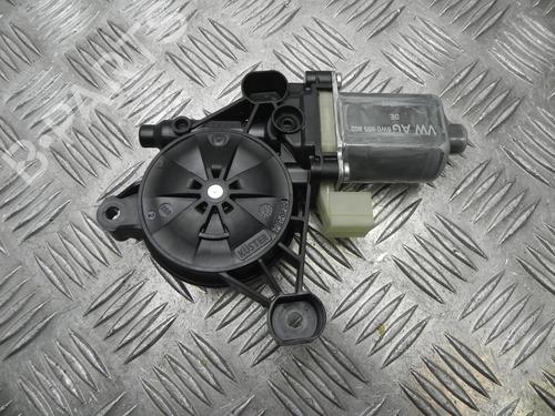 Used Right front window motor Right front window motor AUDI A4 B9 Avant (8W5, 8WD) 2.0 TDI (150 hp) 28916813 28916813
