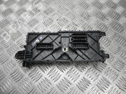 Used Fuse box Fuse box 37545521 37545521