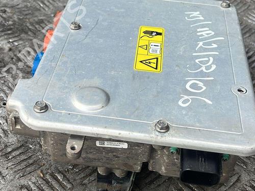 Inverter/Converter TESLA MODEL S (5YJS) P85D AWD | BP28915955M119 