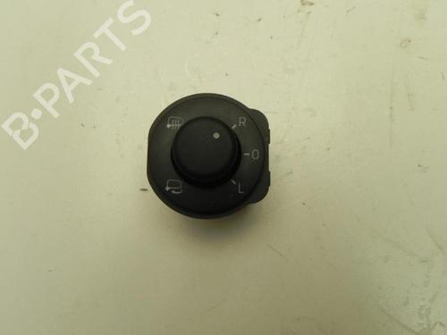 Used Switch SKODA YETI (5L) 1.2 TSI (105 hp) 28930485
