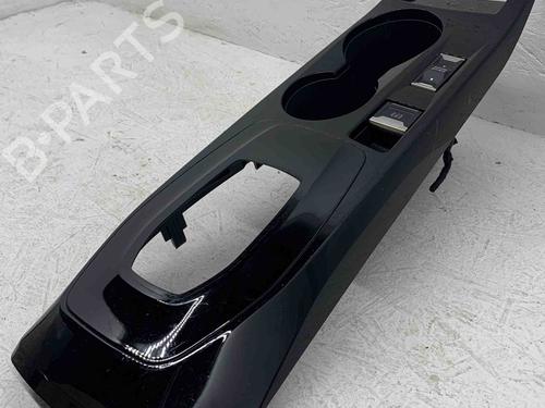 Portavasos/Objetos PEUGEOT 208 I (CA_, CC_) 1.4 HDi (68 hp) 28913631