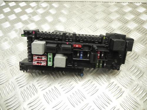 Used Fuse box Fuse box 37581655 37581655