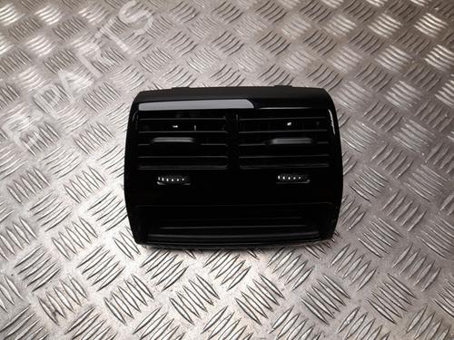 Used Air vent BMW 5 (G30, F90) 520 d (190 hp) 28931413