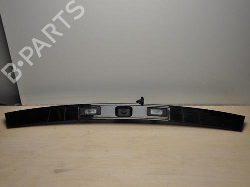 Używane Lampa oświetlenia tablicy rejestracyjnej LAND ROVER DISCOVERY SPORT (L550) 2.0 D 4x4 (180 hp) 28912355