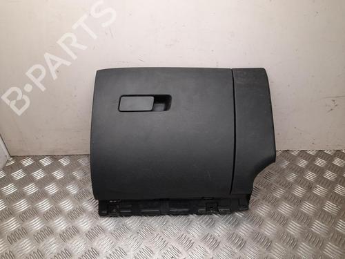 Used Glove box Glove box 37558346 37558346