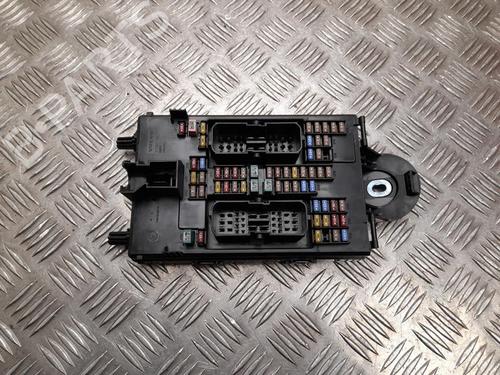 Used Fuse box Fuse box 37561450 37561450