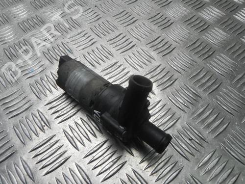 Pompe de circulation d'eau PORSCHE CAYENNE (9PA) 3.2 (250 hp) 28943049