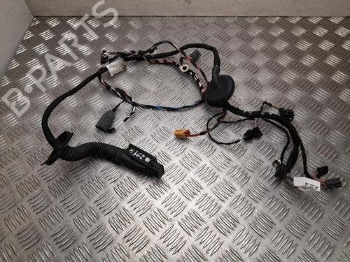 Used Wiring harness Wiring harness 37557396 37557396