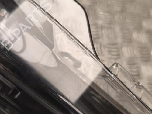 Right front fog light TESLA MODEL Y (5YJY) Long Range All-wheel Drive | BP38966922C31 - Image 4