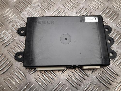 Elektronisk modul TESLA MODEL S (5YJS) P100D AWD (772 hp) 28914699
