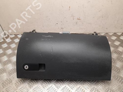 Guantera Guantera VW MULTIVAN T5 (7HM, 7HN, 7HF, 7EF, 7EM, 7EN) 2.0 BiTDI (180 hp) 37563248 37563248
