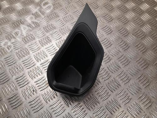 Koppholder/Gjenstandsholder Koppholder/Gjenstandsholder MAXUS eDELIVER 9 Platform/Chassis Electric (SV63C, SC63D) (204 hp) 37563741 37563741