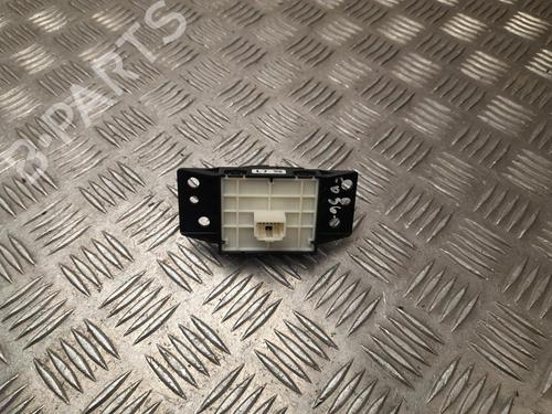 Switch TOYOTA COROLLA Estate (_E21_) 1.8 Hybrid (ZWE211W) | BP37548673I30 - Image 2