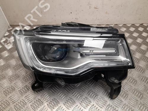 Used Right headlight JEEP GRAND CHEROKEE IV (WK, WK2) 3.0 CRD V6 4x4 (250 hp) 32476199