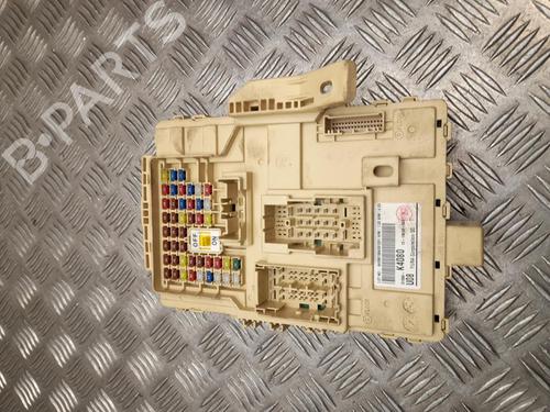 Used Fuse box Fuse box 37549115 37549115