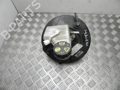 brake-master-cylinder-ford-focus-iii-turnier-2010-2011-2012-2013-2014-2015-2016-2017-2018-2019-2020-37543684 main image