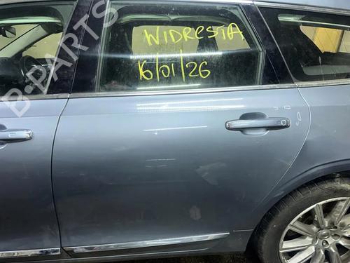 Used Right front door VOLVO V90 II Estate (235) D4 AWD (190 hp) 32769650