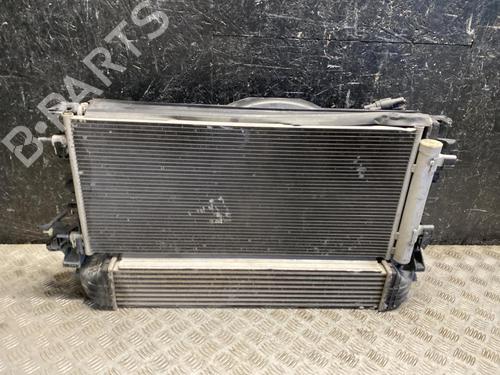 Used Water radiator Water radiator 37557550 37557550