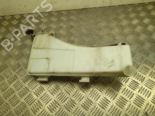 Used Windscreen washer tank Windscreen washer tank 37565902 37565902