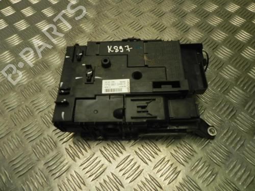 Used Fuse box Fuse box 37578459 37578459