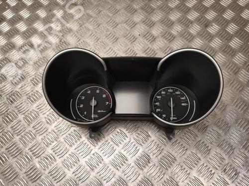 Used Instrument cluster Instrument cluster 38967355 38967355
