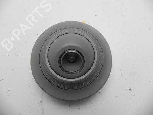 Innerbelysning Innerbelysning TOYOTA IQ (_J1_) 1.0 (KGJ10_, KGJ10R) (68 hp) 37563230 37563230