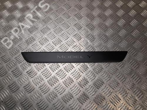 step-tesla-model-y-5yjy-2019-37549172 main image