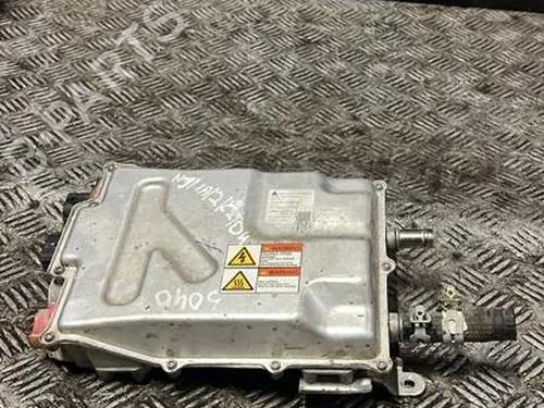 Inverter/Converter TESLA MODEL X (5YJX) 75D AWD | BP36565432M119 - Image 3