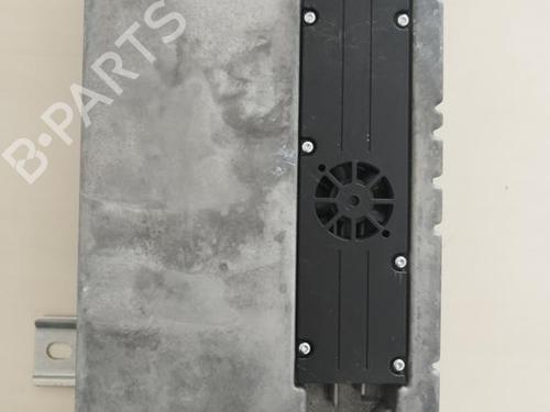 electronic-module-land-rover-range-rover-velar-l560-2017-38967205 main image