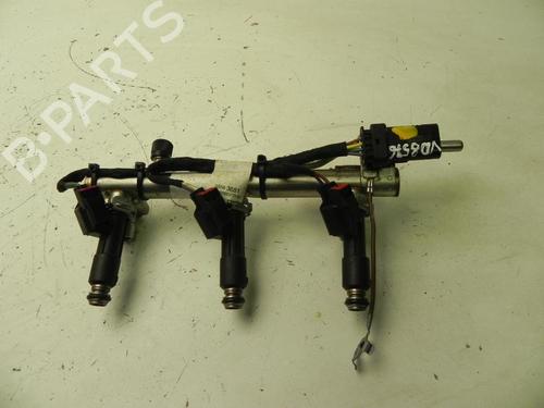 Used Injection rail Injection rail 37566836 37566836