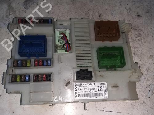 Used Fuse box VOLVO XC60 I SUV (156) 2.4 D / D3 / D4 AWD (163 hp) 28939913