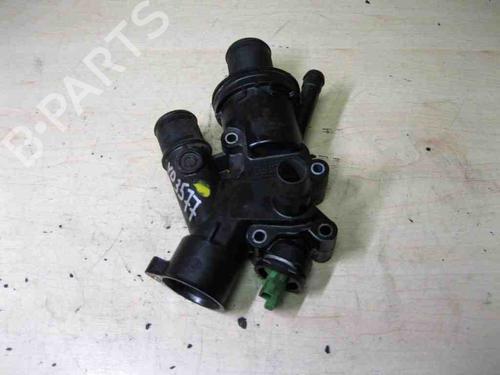 Used Thermostat housing FORD KUGA I 2.0 TDCi (140 hp) 28915563