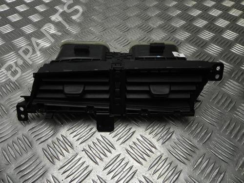 Luftventil Luftventil TOYOTA YARIS (_P13_) 1.5 Hybrid (NHP130_, NHP130) (101 hp) 37578572 37578572