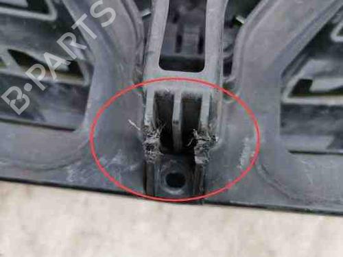 Grill RENAULT CAPTUR I (J5_, H5_) 0.9 TCe 90 | BP28926276C40