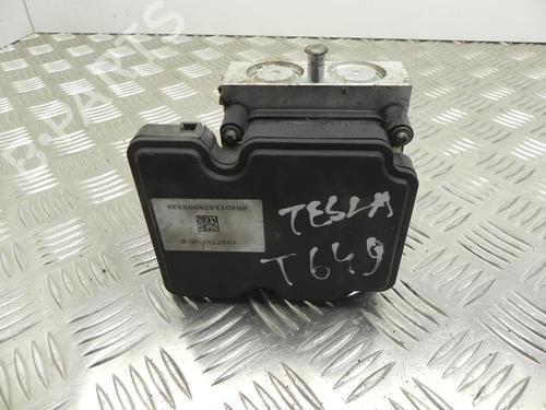 ABS pump TESLA MODEL S (5YJS) P85D AWD | BP37547019M43 - Image 3